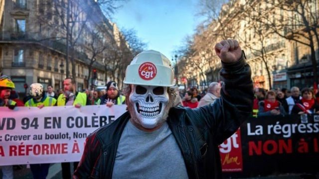 'Macron zombou de nós': 3 perguntas para entender os protestos na França