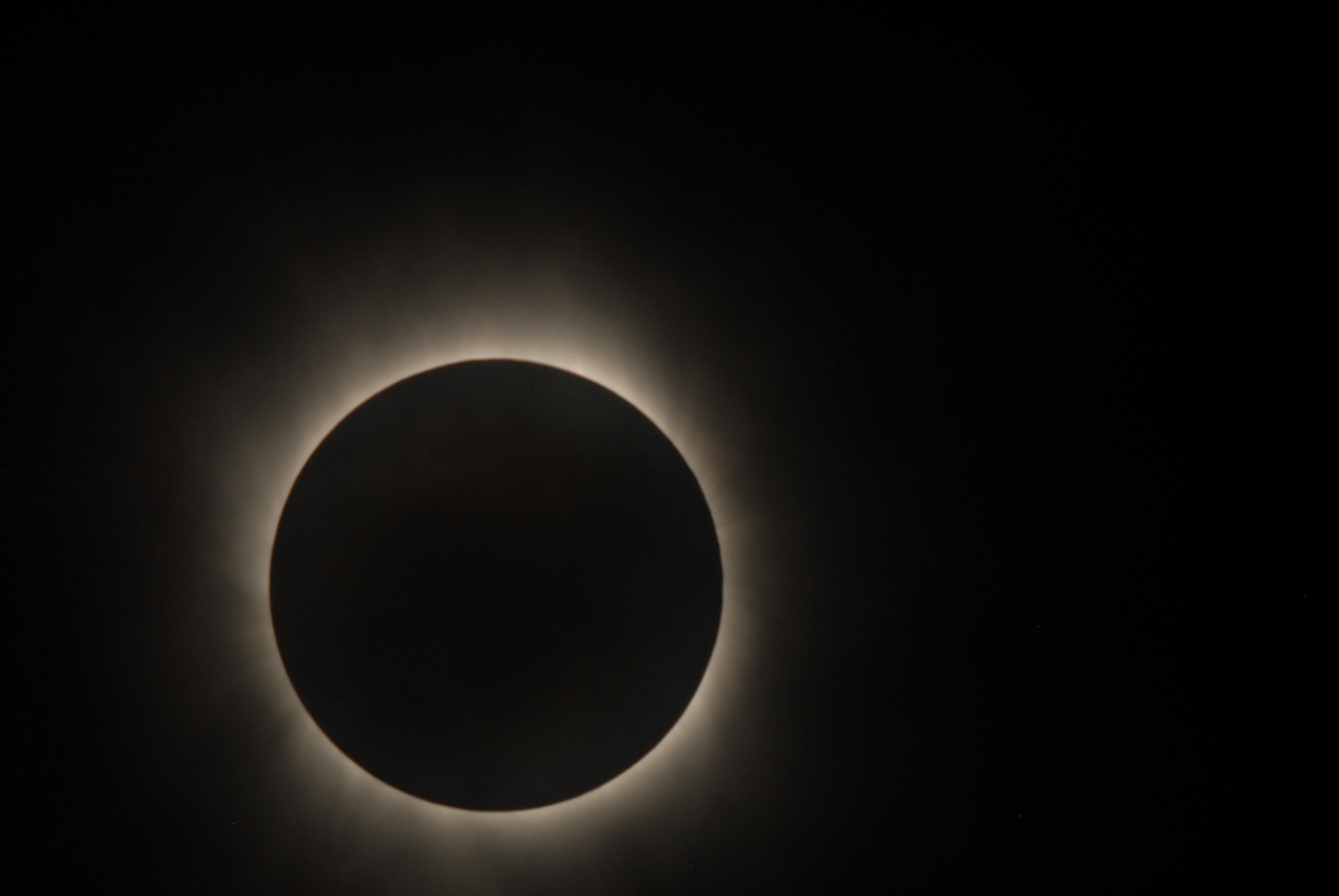 Último eclipse solar foi em novembro de 2013 (Foto: NASA/JAXA)