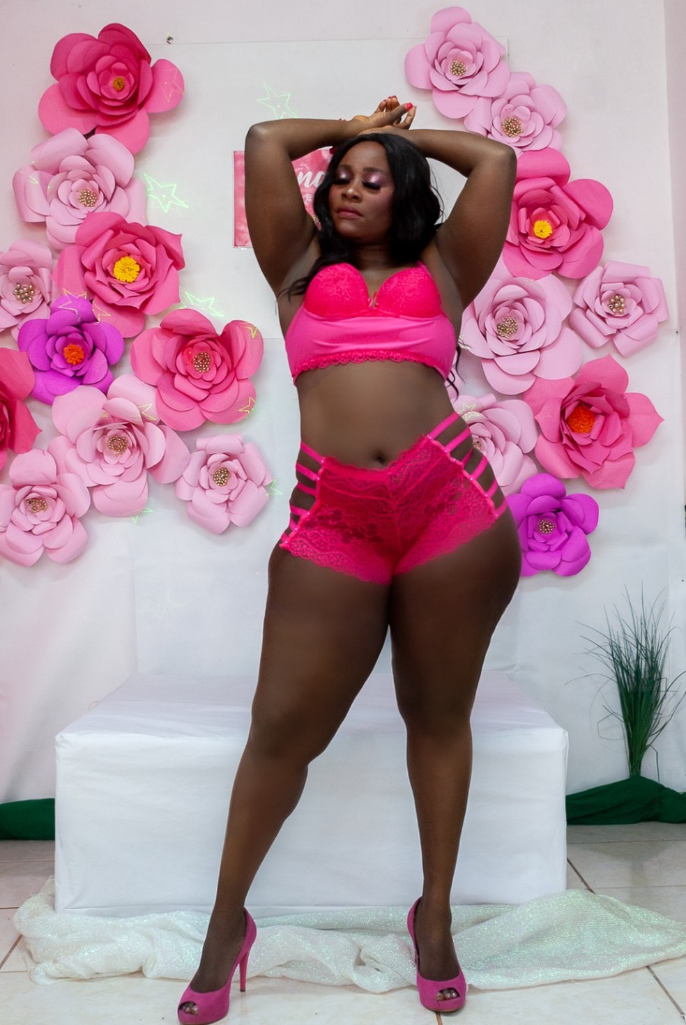 Modelo de Florianópolis representa SC em concurso Plus Size: 'Mostrar a  força e a beleza da mulher negra do Sul' | Santa Catarina | G1