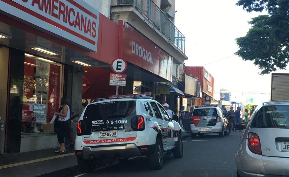 Tentativa de roubo ocorreu na Rua Joaquim Nabuco, em Presidente Prudente — Foto: Stephanie Fonseca/G1