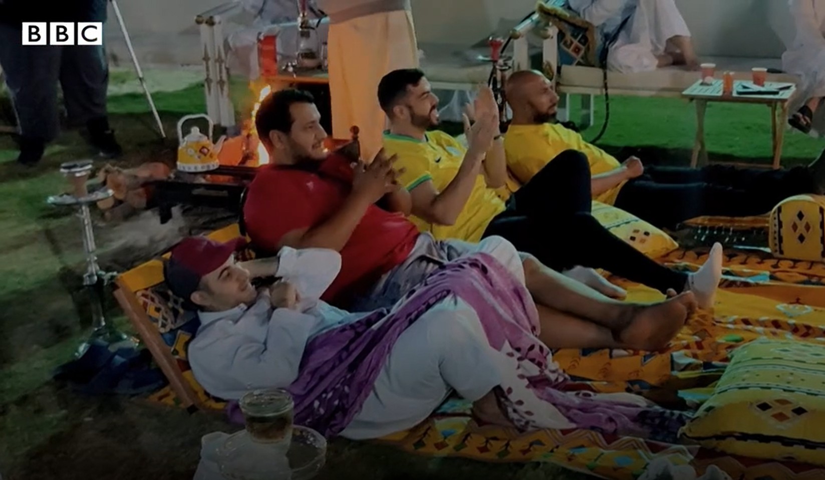 Copa do Mundo: como catarianos assistem ao torneio em casa