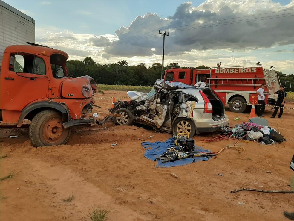 Empresário e filha de 8 anos morrem após acidente em MT no retorno das férias — Foto: Corpo de Bombeiros de Mato Grosso/Divulgação