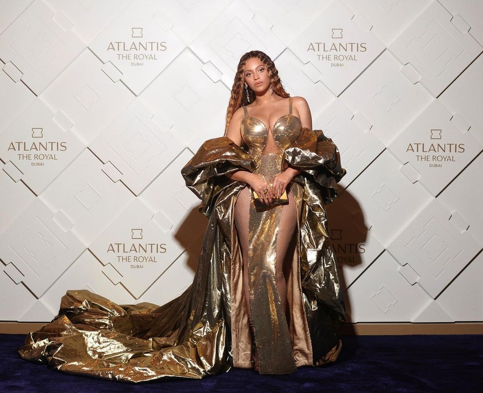 Beyonc&eacute; arrasou em carpete vermelho antes do show &mdash; Foto: Reprodu&ccedil;&atilde;o/Instagram