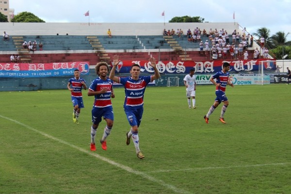 Corinthians contrata revelação do Fortaleza para a equipe sub-20