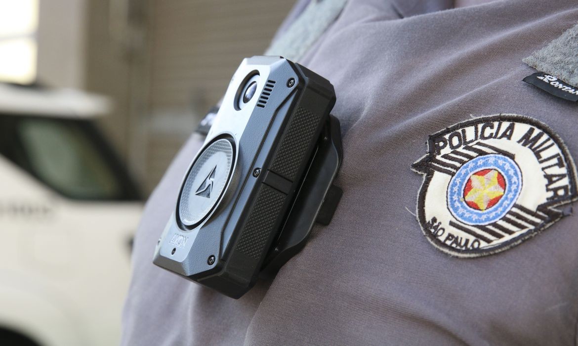 

Justiça de SP suspende liminar que determinava que todos os policiais da 'Operação Escudo' utilizassem câmeras corporais 