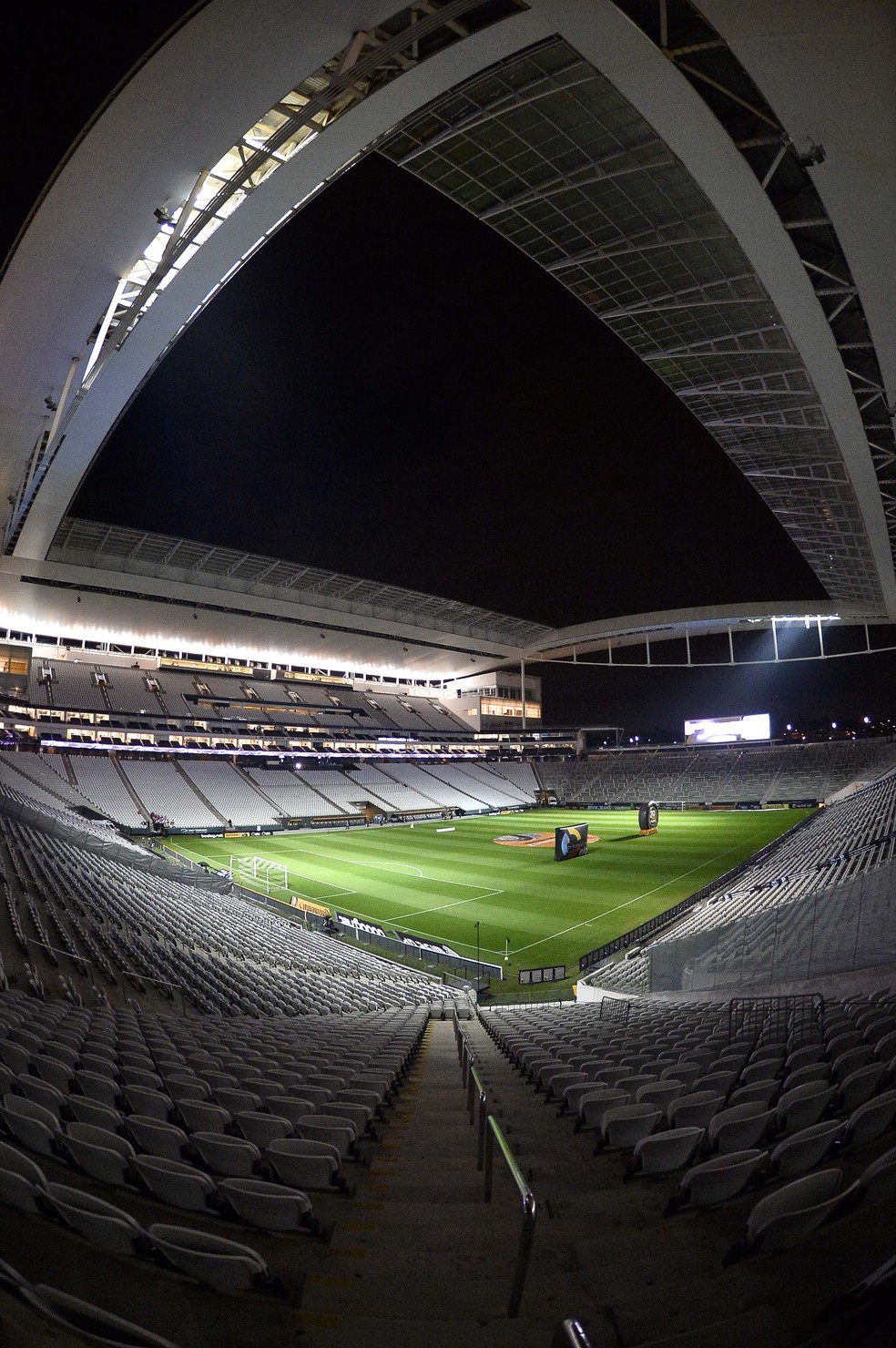 Corinthians tenta vender o naming rights da Arena, em Itaquera — Foto: Marcos Ribolli