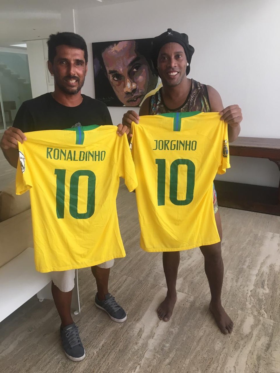 Jorginho e Ronaldinho Gaúcho juntos em encontro na semana da despedida de Jorginho — Foto: Divulgação