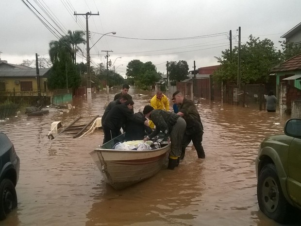 G1 - Com 200 mm de chuva em 36h, Esteio decreta situação de