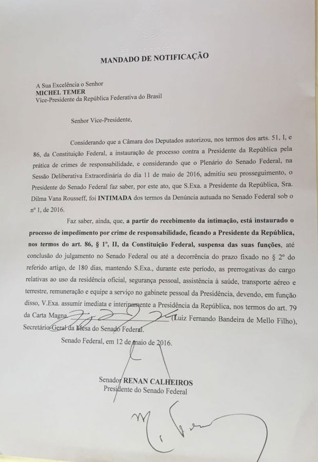 Ofício assinado por Michel Temer no qual ele é notificado do afastamento de Dilma Rousseff e de que assumiu como presidente (Foto: Reprodução)
