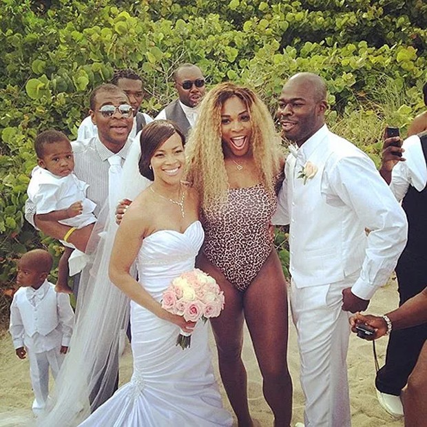 Serena Williams took a photo of an animal print swimsuit with the newlyweds (Photo: Reproduction / Serena Williams)