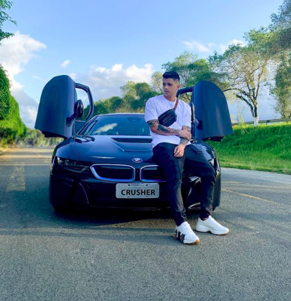 Free Fire Astros Esbanjam Carros Esportivos E De Luxo Veja Colecao Forum Outer Space O Maior Forum De Games Do Brasil