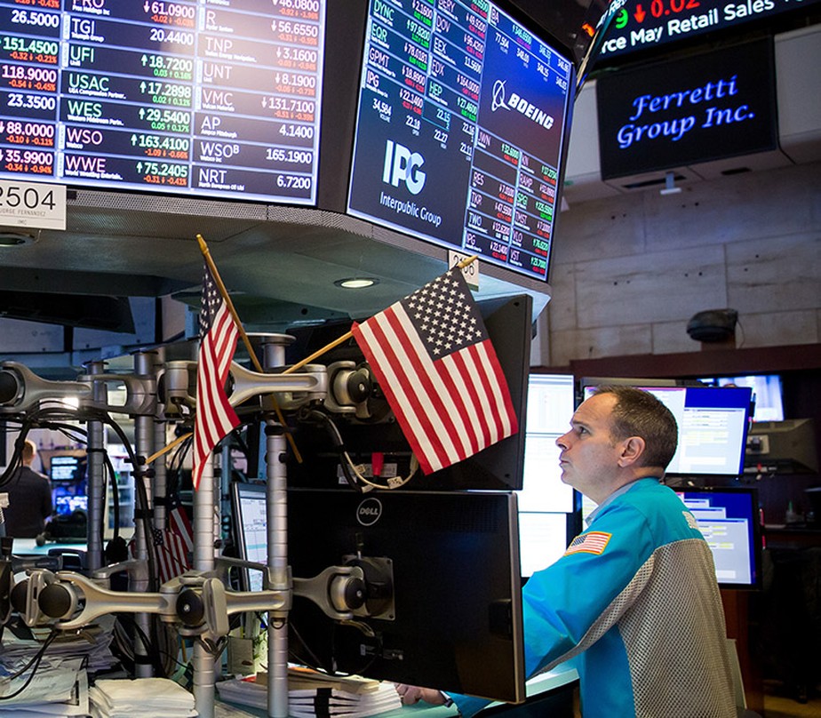 Wall Street volta a subir com dados positivos