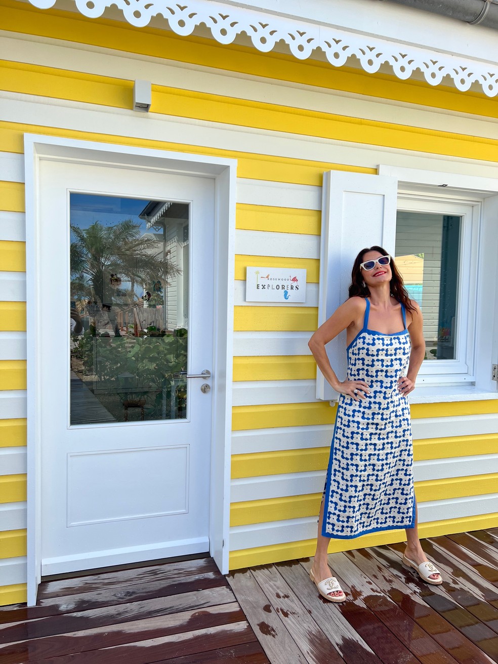 St. Barth : Camilla Guebur em uma das construções caribenhas com toques franceses da ilha que é sucesso por mais de 70 anos — Foto: Arquivo pessoal