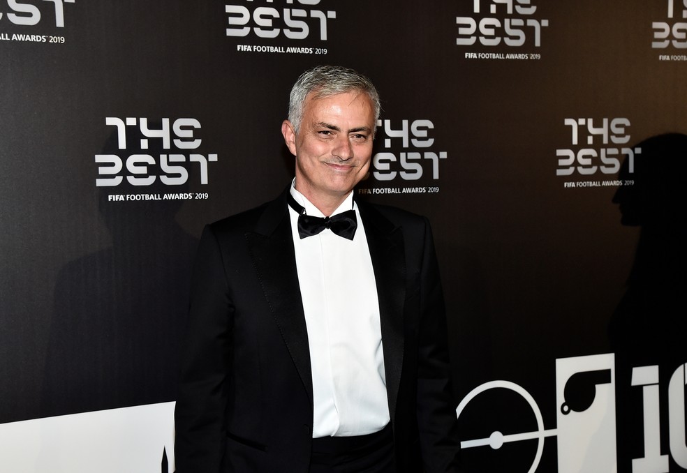 José Mourinho no Prêmio Fifa The Best — Foto: REUTERS/Flavio Lo Scalzo