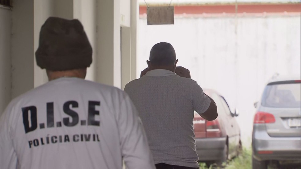 Ex-vereador investigado por receber o aux&iacute;lio emergencial &eacute; preso em Itanha&eacute;m, SP &mdash; Foto: Reprodu&ccedil;&atilde;o/TV Tribuna