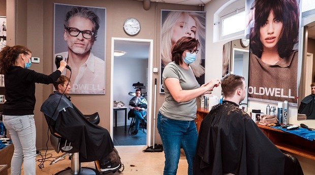 Cabeleireiro, cabeleireira, serviços, beleza, estética (Foto:  Ewien van Bergeijk - Kwant / Unsplash)