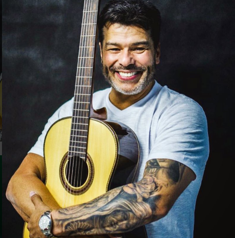 Aos 53 anos, Mauricio Mattar volta à TV em série - Patrícia Kogut, O Globo