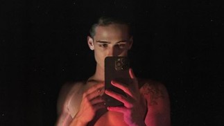 João Guilherme é ovacionado nas redes após posar sem camisa — Foto: Instagram