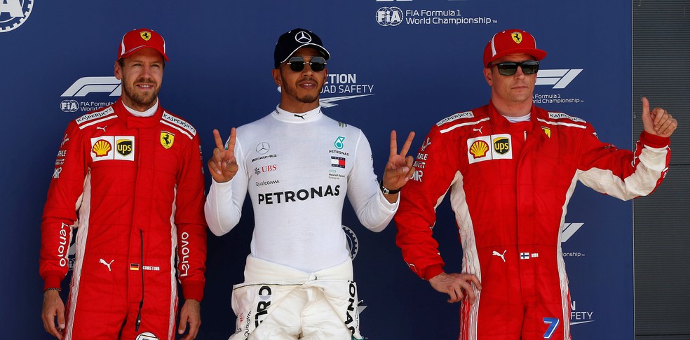 Vettel, Hamilton e Raikkonen, os trÃªs primeiros no grid em Silverstone (Foto: Reuters)