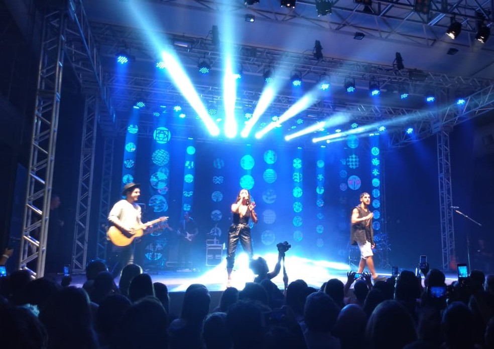 Melim anuncia novo álbum e fala da convivência entre 