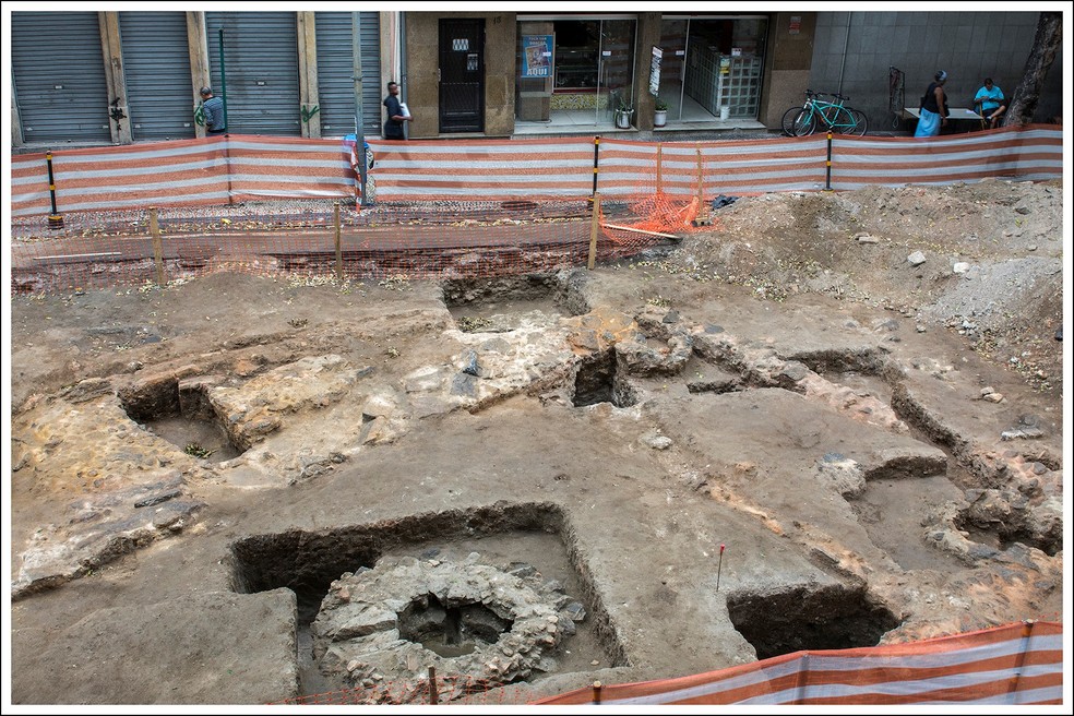Obras do VLT vão correr em paralelo com as pesquisas arqueológicas no Centro do Rio (Foto: Oscar Liberal/Iphan/Divulgação)