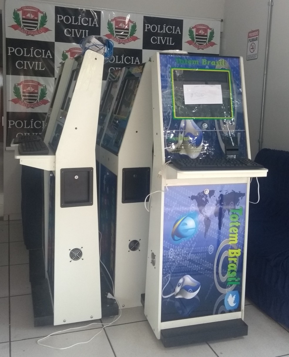 Máquinas de jogos foram apreendidas em Dracena — Foto: Cedida/Polícia Civil