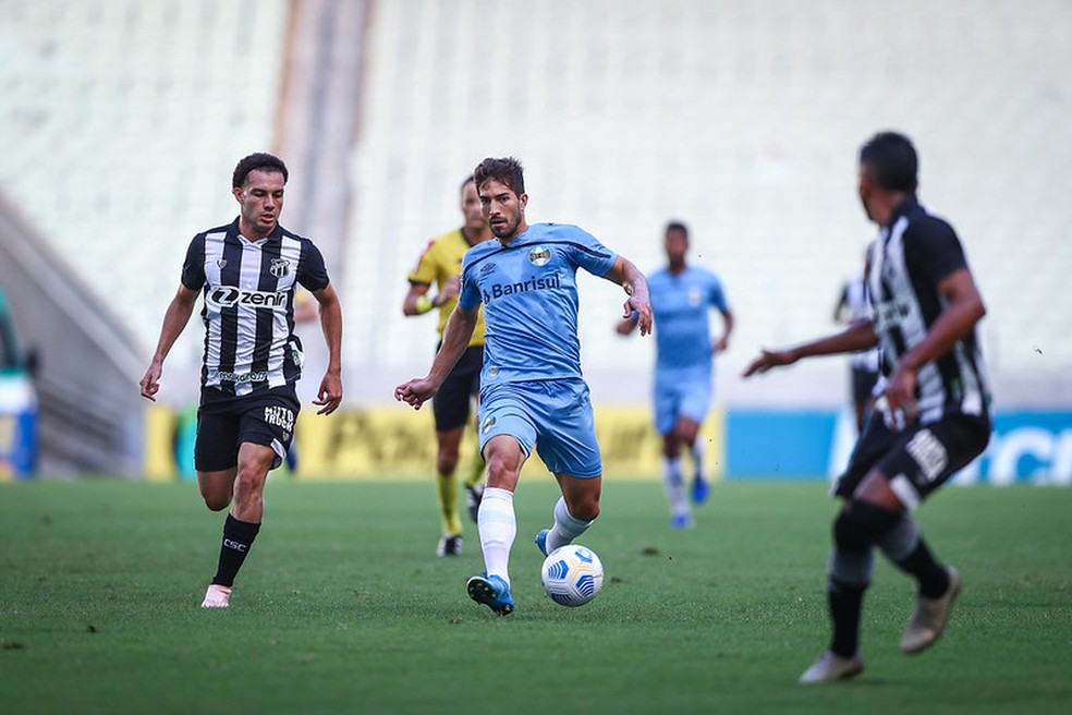 Lucas Silva não funcionou na estratégia montada pela comissão — Foto: Lucas Uebel/ Grêmio FBPA