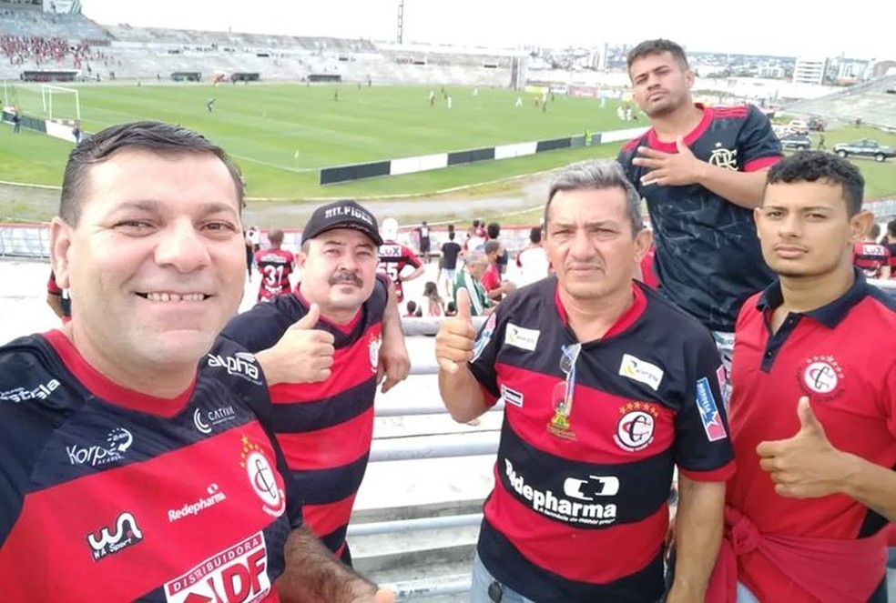 Mesmo com medo, Wendel quer voltar ao Estádio Amigão para ver jogos do Campinense  — Foto: Acervo pessoal / Wendel Guerra