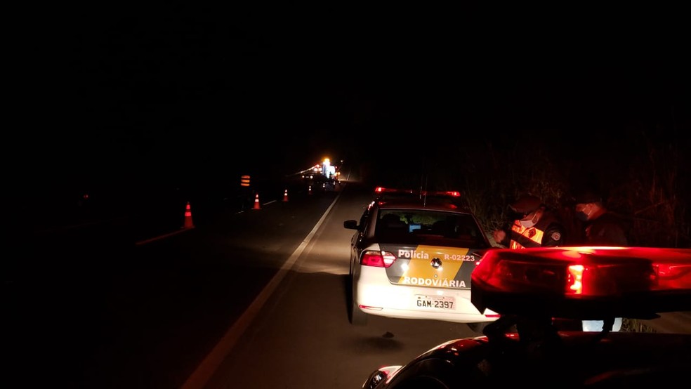 Acidente foi na SP-294, em Adamantina, nesta quinta-feira (2) &mdash; Foto: Pol&iacute;cia Rodovi&aacute;ria