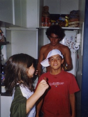 Sophia, Gabriel e Charles Medina em Maresias (Foto: Arquivo Pessoal) Sophia, Gabriel e Charles Medina em Maresias (Foto: Arquivo Pessoal)