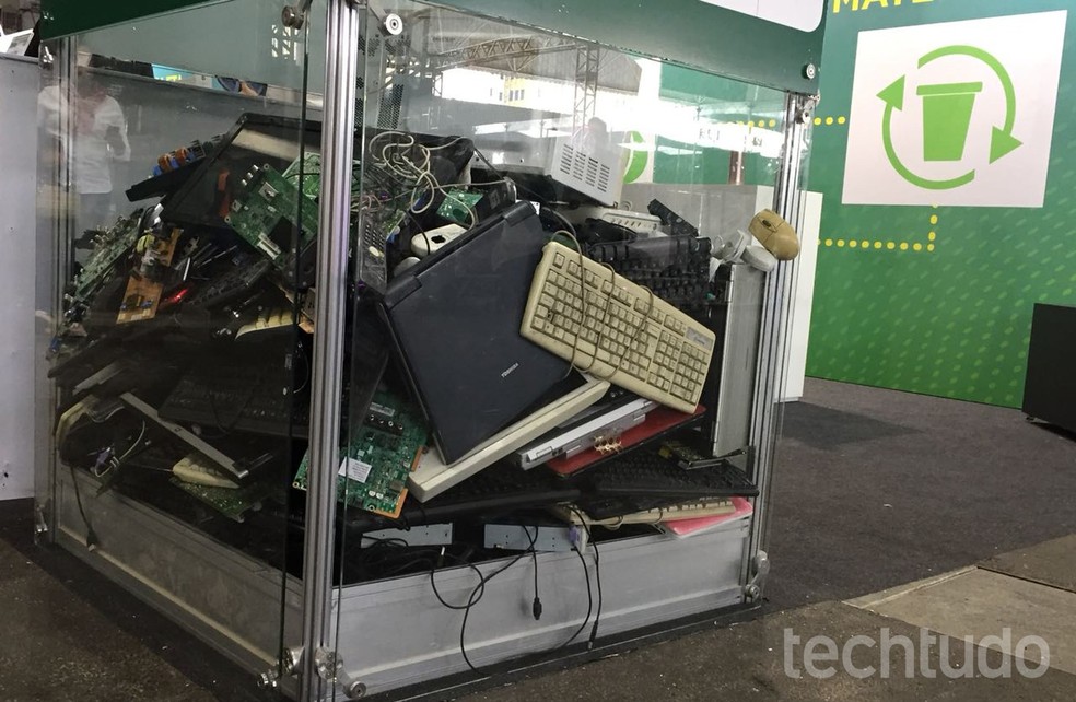 Coleta de lixo eletrônico pode ser interessante para reduzir poluentes — Foto: Rita Silveira/TechTudo