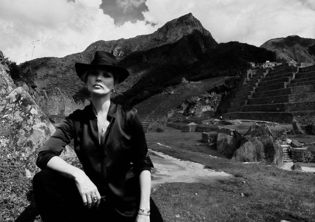 Kate Moss no Peru (Foto: Nikolai von Bismarck)