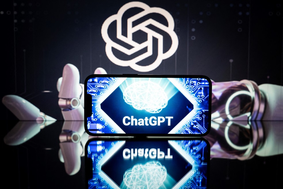 Logo do ChatGPT e da OpenAI, criadora da ferramenta — Foto: Lionel Bonaventure/ AFP