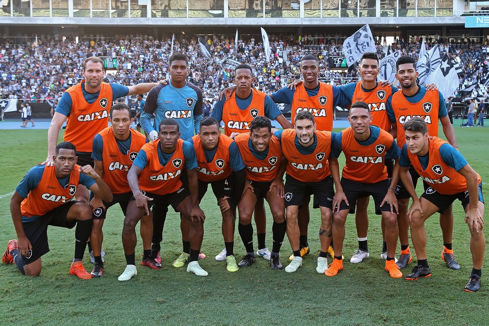Time laranja do rachão (Foto: Vitor Silva/SSPress/Botafogo)