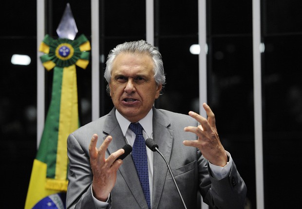 O senador Ronaldo Caiado (DEM-GO) diz que o país vive um novo momento em seu discurso no Senado (Foto: Edilson Rodrigues/Agência Senado)