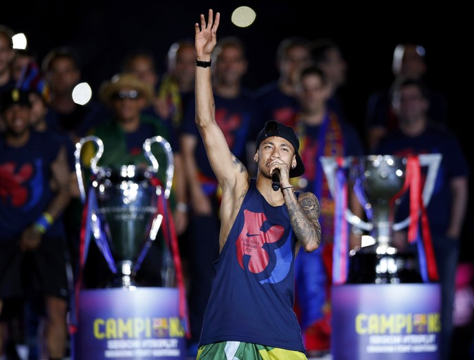 Neymar - festa título Barcelona (Foto: Reuters)