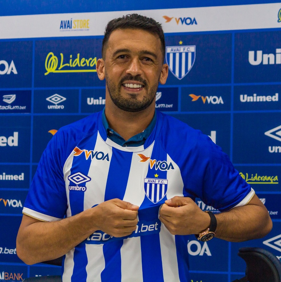 Edilson Ve Retorno Para Casa No Avai E Diz Que Nao Jogaria Em Outro Time Da Serie B Avai Ge
