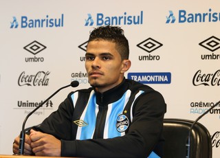 Lucas Ramon admite frio na barriga por estreia como titular na Arena