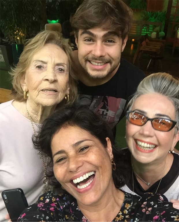 Rafael Vitti com familiares (Foto: Reprodução/Instagram)