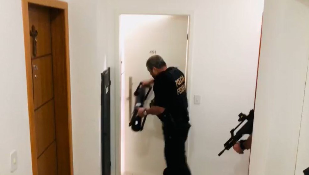 PF cumpriu mandados de prisão e busca e apreensão no ES durante a Operação Balada — Foto: Divulgação/PF