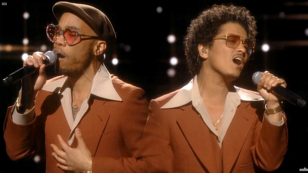 Anderson .Paak e Bruno Mars cantam no Grammy 2021 — Foto: Theo Wargo / Getty Images via AFP
