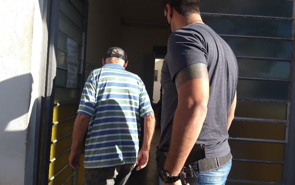 Idoso também responde por dois casos de estupro de vulnerável — Foto: Divulgação/ Polícia Civil