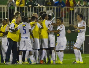 Depois de 30 segundos de pesadelo, Cruzeiro continua saga de decisões