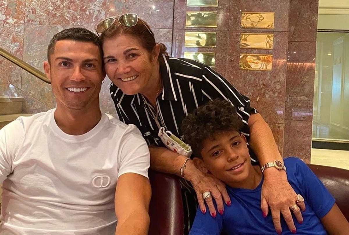 Quem É A Mãe Do Filho Do Cristiano Ronaldo