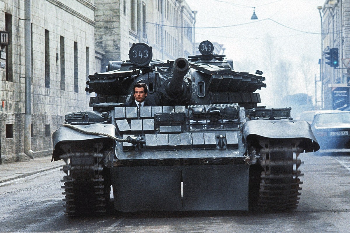 O tanque russo T-55 de 007 Contra Goldeneye (Foto: reprodução)