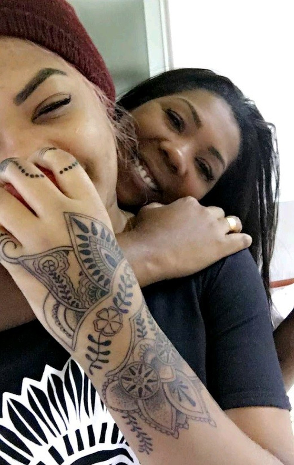 Ludmilla Faz Tatuagem Inspirada Na De Rihanna Veja Musica Multishow