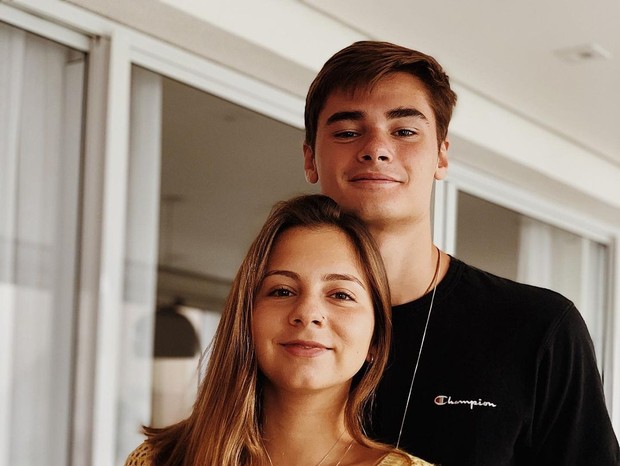 João Asssunção e Giovanna Vieira (Foto: Reprodução/Instagram)
