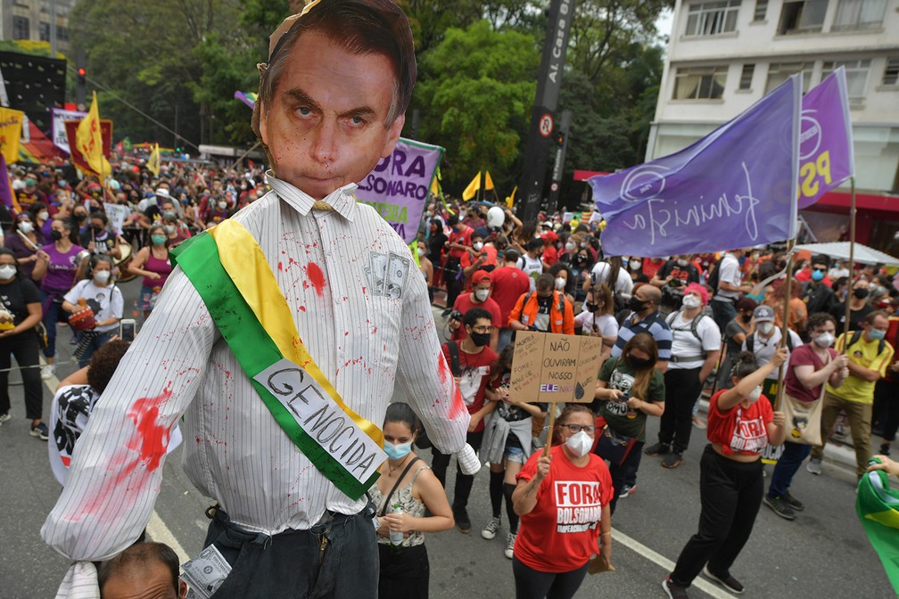 São Paulo (SP) - Protesto contra o presidente Jair Bolsonaro realizado na Avenida Paulista, em São Paulo, neste sábado (2) — Foto: Nelson Almeida/AFP