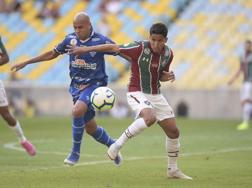 Carlinhos reencontrou o Fluminense no Maracanã em 2019 — Foto: André Durão
