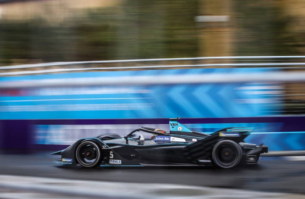 Stoffel Vandoorne em ação no ePrix de Riyadh da Fórmula E — Foto: Reprodução/Twitter